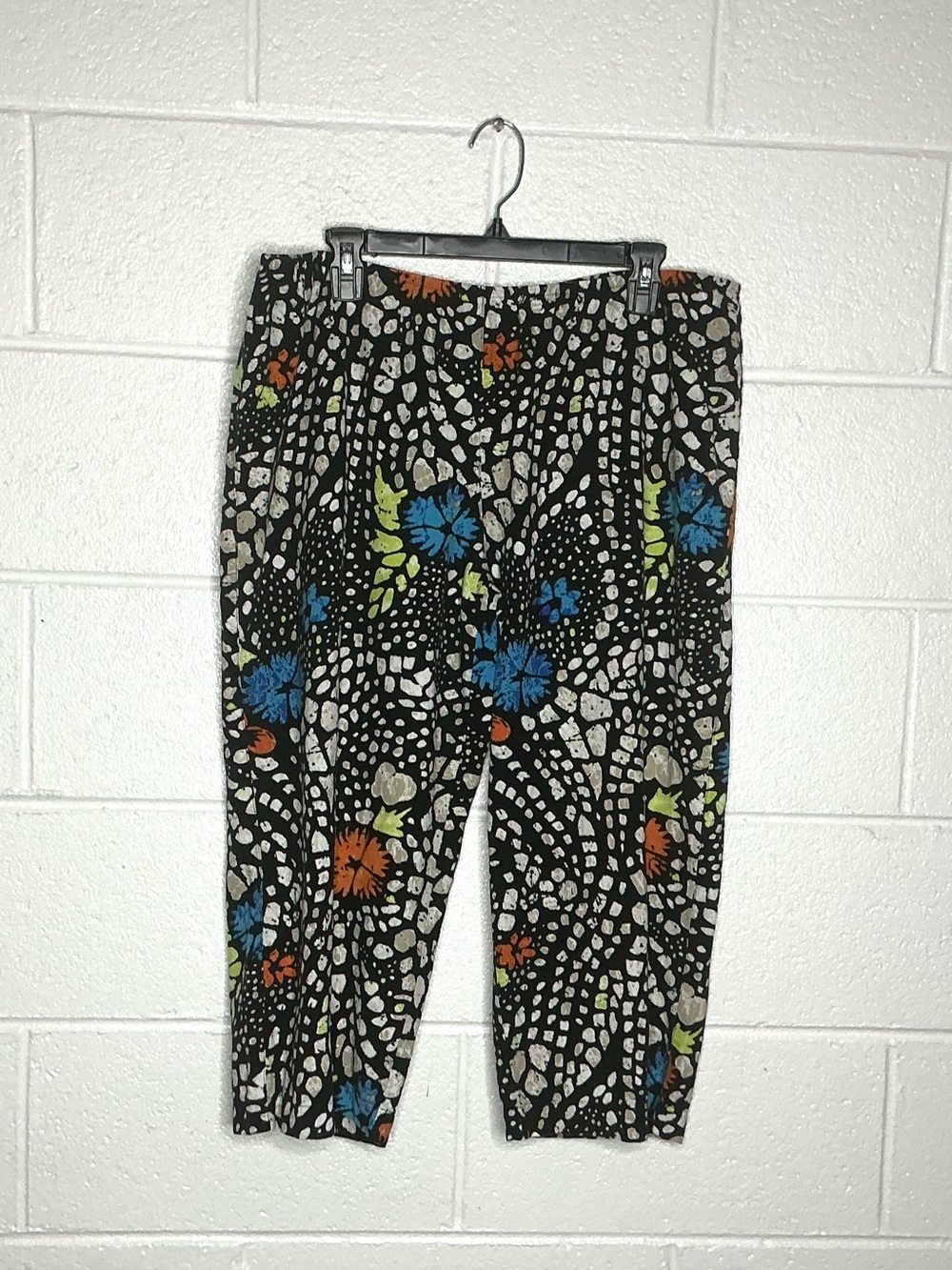 < Chico’s Cotton Mixed-Pattern Cropped Casual Pants >